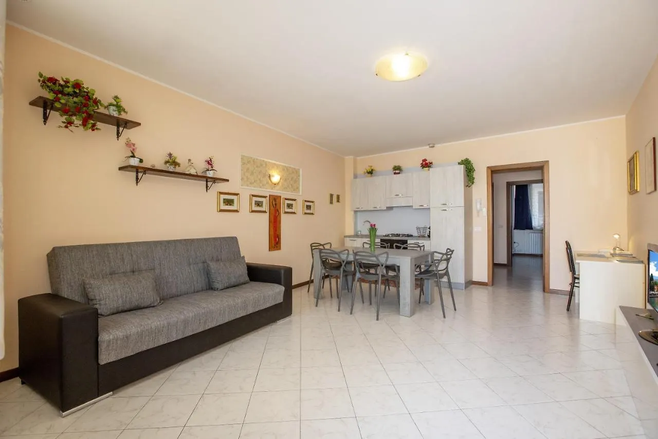 Appartement Casa Fabrizia à Desenzano del Garda 0*,  Italie