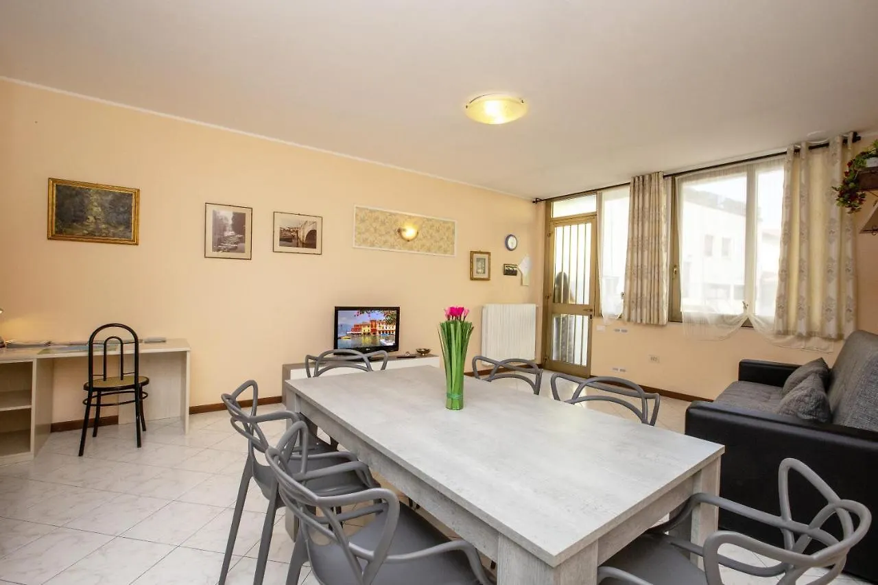 Appartement Casa Fabrizia à Desenzano del Garda