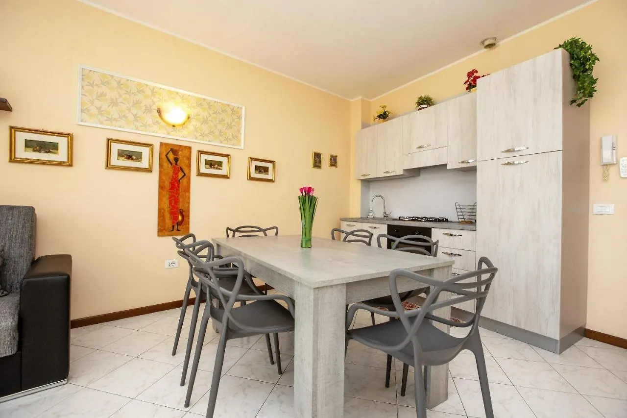 Casa Fabrizia Apartment Desenzano del Garda Italy